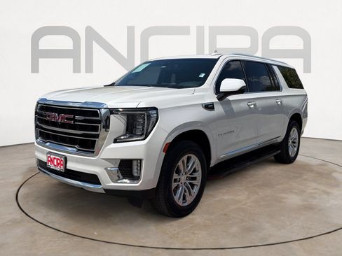 Used 2021 GMC Yukon XL SLT w/ Rear Media and Nav Package RWD image 5