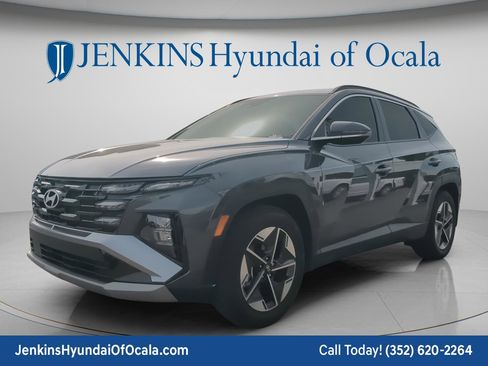 Certified 2025 Hyundai Tucson SEL FWD image 8