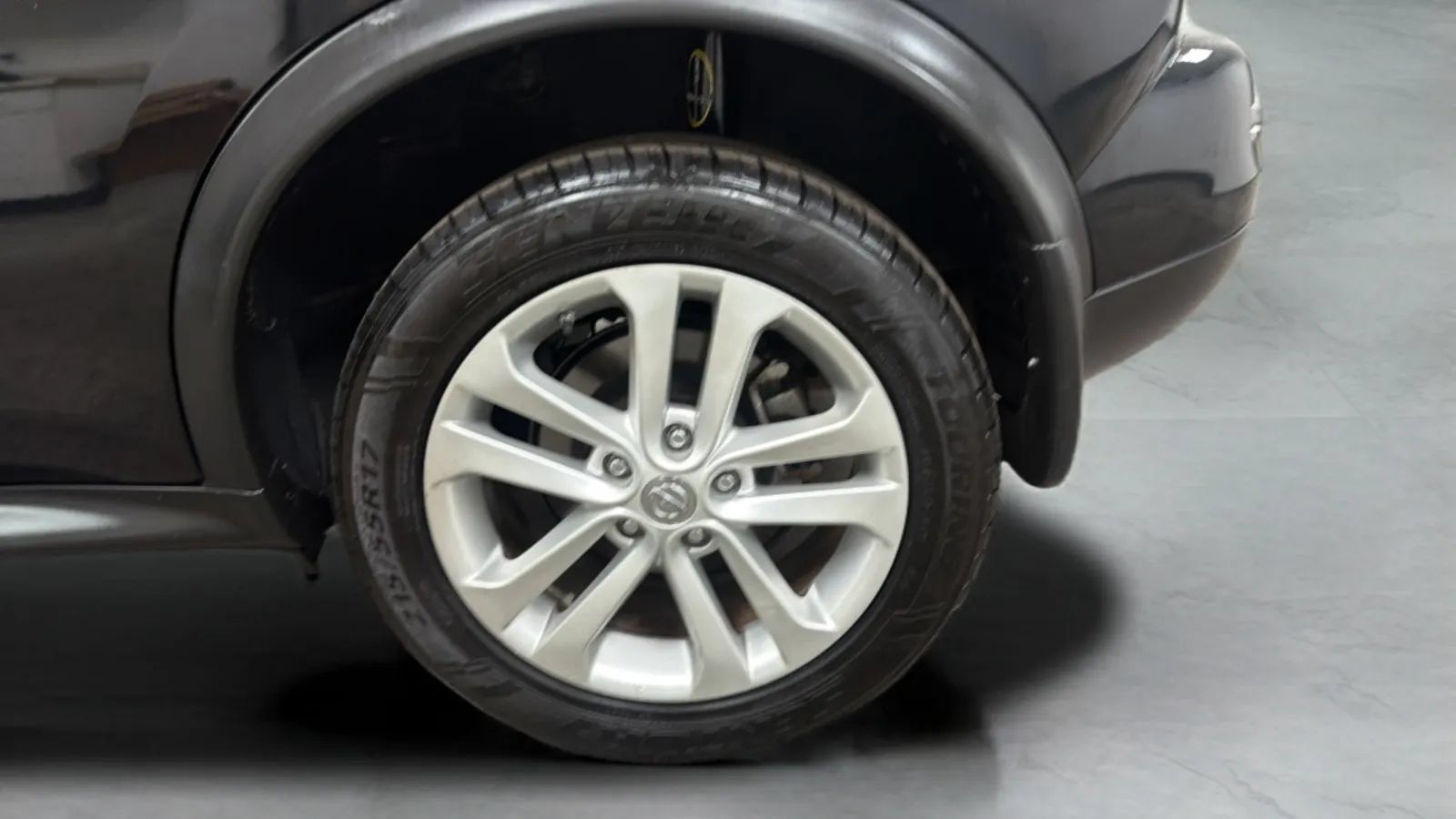 Used 2013 Nissan Juke S FWD image 26