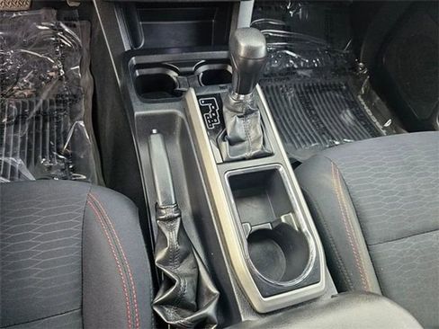 Used 2018 Toyota Tacoma SR5 image 2