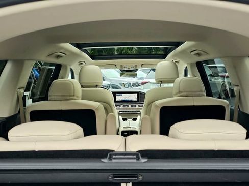 Certified 2024 Mercedes-Benz GLS 450 4MATIC image 12