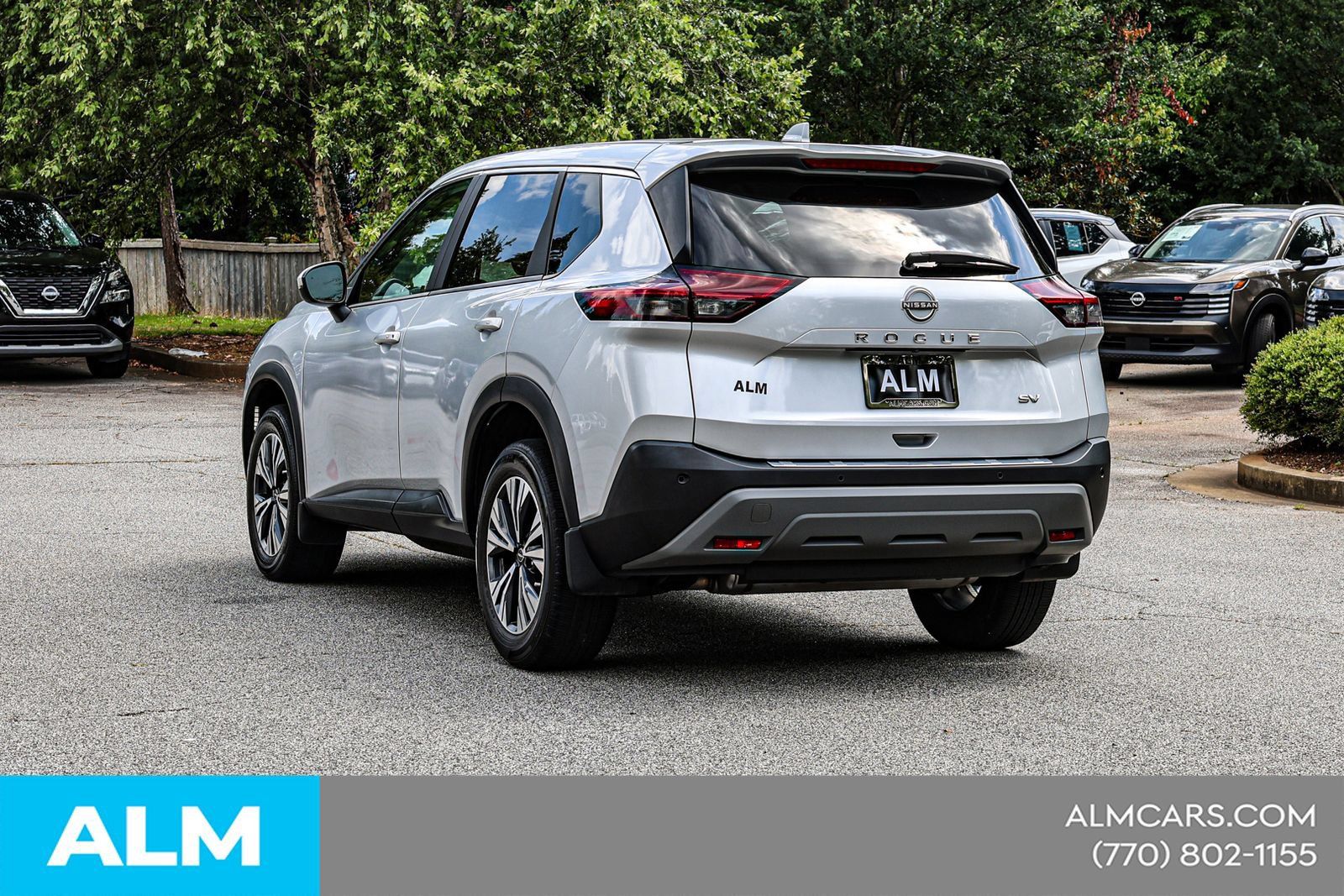 Used 2023 Nissan Rogue SV FWD image 8