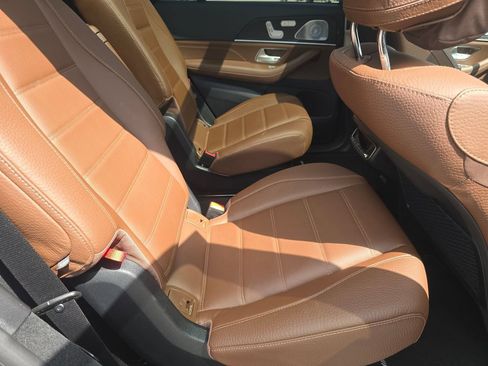 Certified 2026 Mercedes-Benz GLS 450 4MATIC image 21