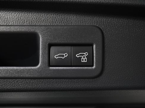 Used 2025 Toyota 4Runner TRD Off-Road image 13