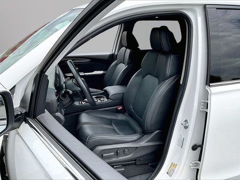Used 2024 Honda Pilot Touring image 22