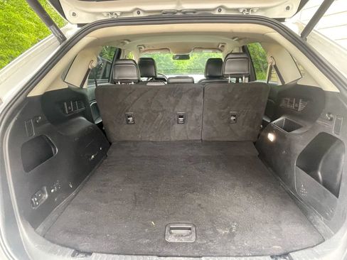 Used 2020 Ford Edge SEL w/ Convenience Package image 24