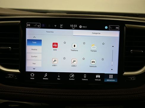 Used 2021 Chrysler Pacifica Touring-L image 21