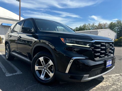 Certified 2023 Honda Pilot EX-L image 3