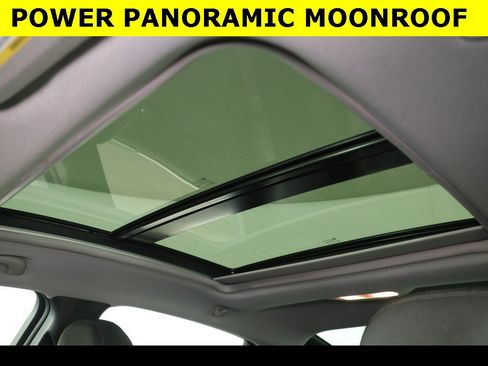 Used 2024 Chevrolet Malibu LT image 2