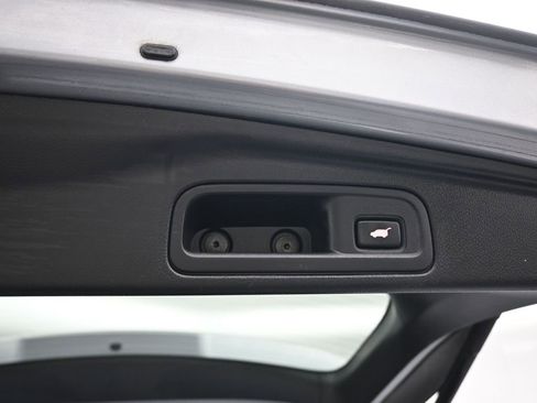 Used 2016 Honda Pilot Elite image 59