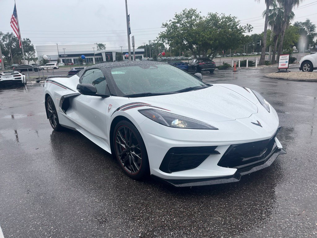 Used 2024 Chevrolet Corvette Stingray Premium Conv w/ Z51 Performance Package RWD image 3