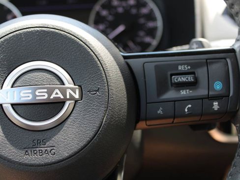Used 2023 Nissan Rogue SL w/ SL Premium Package FWD image 20