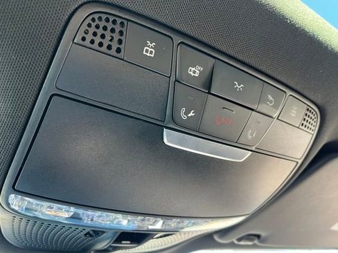 Used 2019 Mercedes-Benz GLC 43 AMG 4MATIC image 33