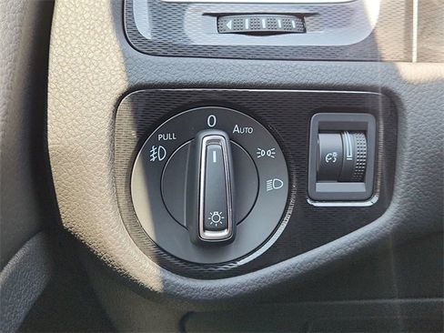 Used 2016 Volkswagen GTI Autobahn image 18