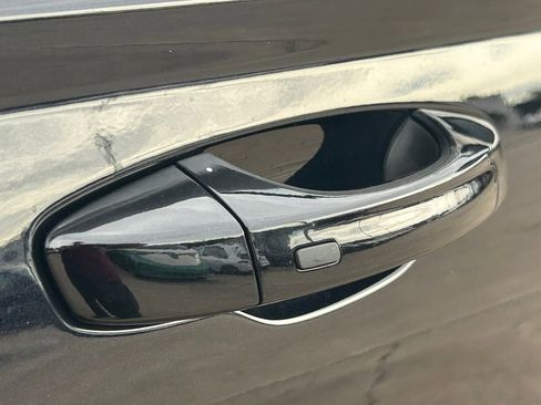 New 2026 Volkswagen Taos SE image 20