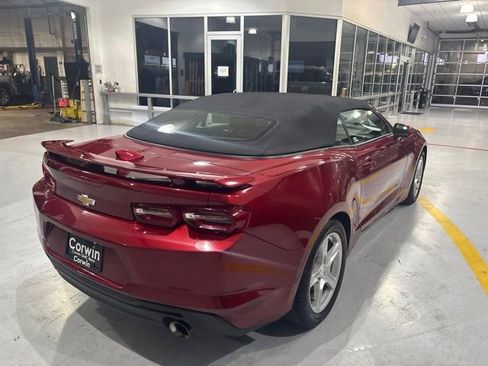 Used 2023 Chevrolet Camaro LT RWD image 8