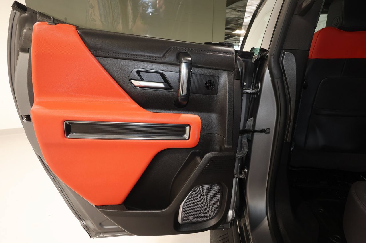 Certified 2026 GMC Hummer EV 3X w/ Carbon Fiber Edition Package AWD/4WD image 20