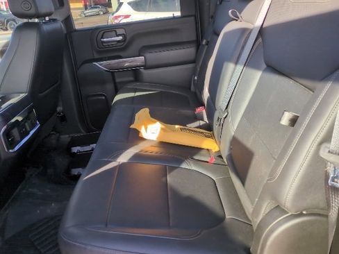 Used 2022 Chevrolet Silverado 2500 LTZ w/ LTZ Premium Package image 10