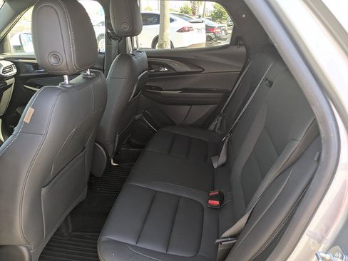 Certified 2023 Chevrolet TrailBlazer ACTIV w/ Technology Package AWD/4WD image 29