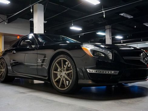 Used 2014 Mercedes-Benz SL 63 AMG image 2