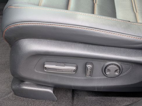 Used 2025 Honda CR-V Sport-L image 15