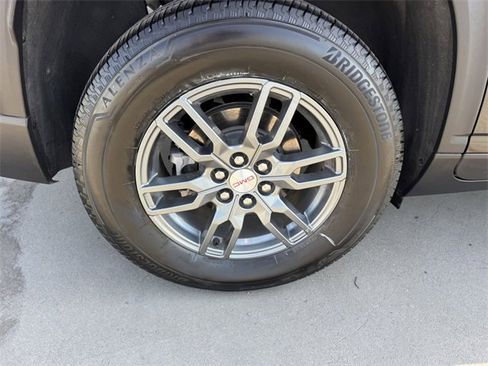 Certified 2025 GMC Acadia Elevation image 10