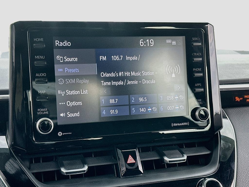 Used 2022 Toyota Corolla SE FWD image 13