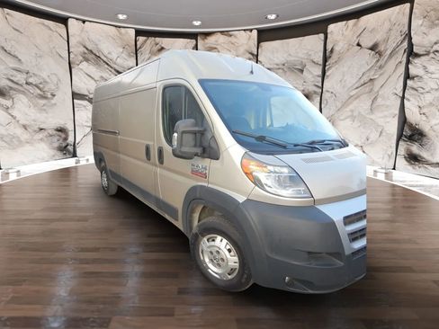 Used 2014 RAM ProMaster 2500 w/ Interior Convenience Group image 35