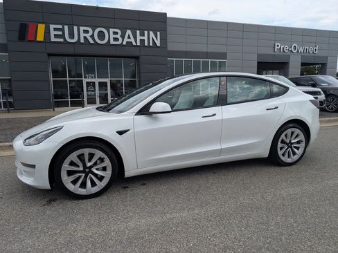 Used 2023 Tesla Model 3 Standard Range RWD image 26