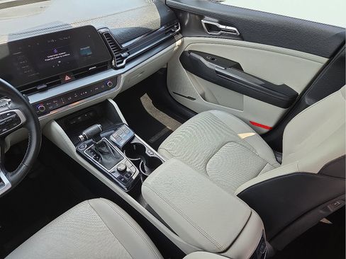 Used 2023 Kia Sportage EX FWD image 12