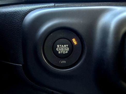 Used 2022 Jeep Gladiator Overland w/ Popular Equipment Package image 19