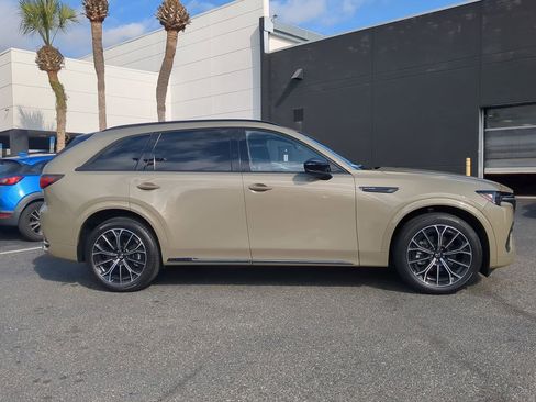 Certified 2025 MAZDA CX-70 3.3 Turbo S w/ Premium Package image 2