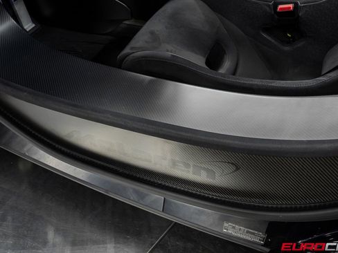 Used 2016 McLaren 675LT Spider image 51