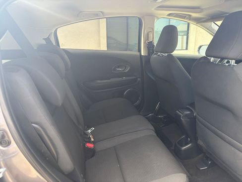 Used 2021 Honda HR-V EX image 28