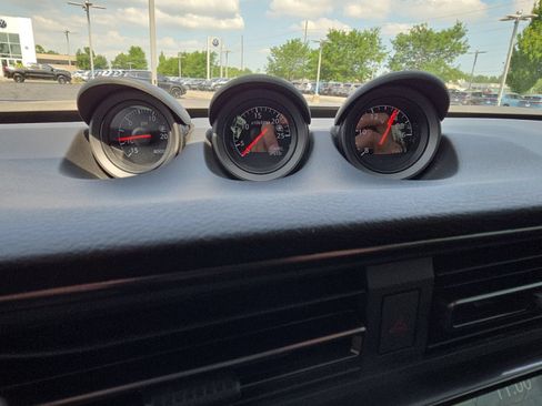Used 2024 Nissan Z Performance w/ Floor Mat Package RWD image 17