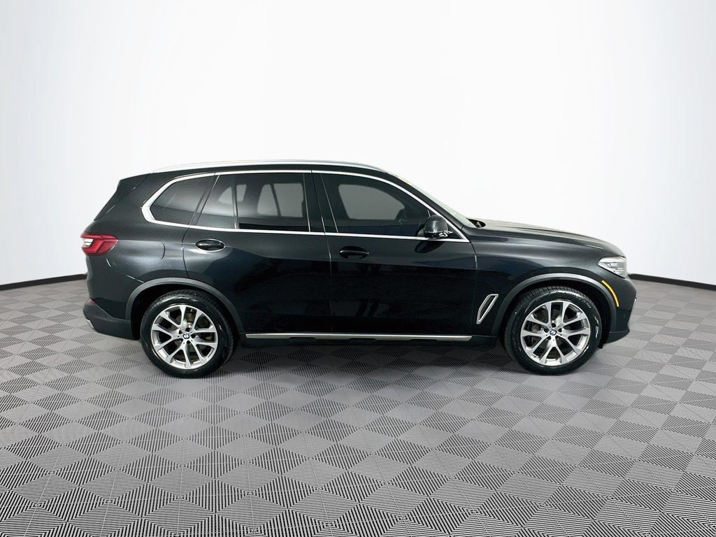 Used 2021 BMW X5 xDrive40i w/ Premium Package AWD/4WD image 10