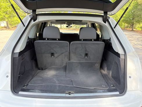 Used 2023 Audi Q7 3.0T Premium Plus AWD/4WD image 25