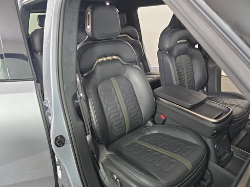 Used 2024 Rivian R1S Adventure AWD/4WD image 24
