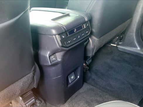 Used 2024 Toyota Grand Highlander AWD image 40