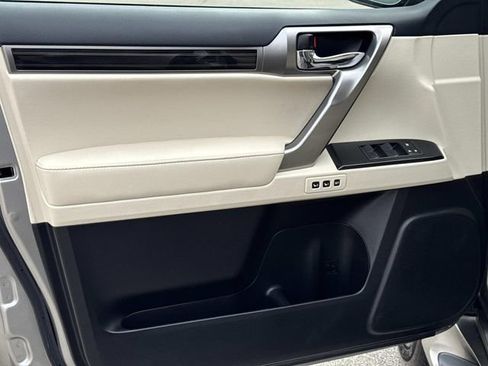 Certified 2022 Lexus GX 460 Premium image 17