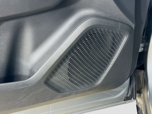 Used 2025 Chevrolet Equinox EV LT FWD image 19