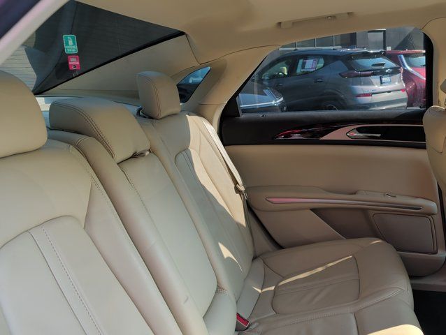 Used 2013 Lincoln MKZ FWD image 24