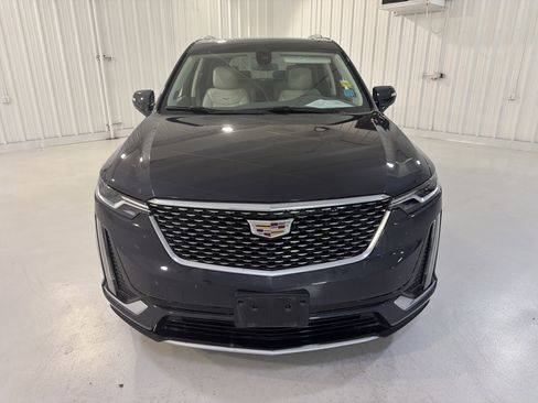 Used 2023 Cadillac XT6 Premium Luxury FWD image 8