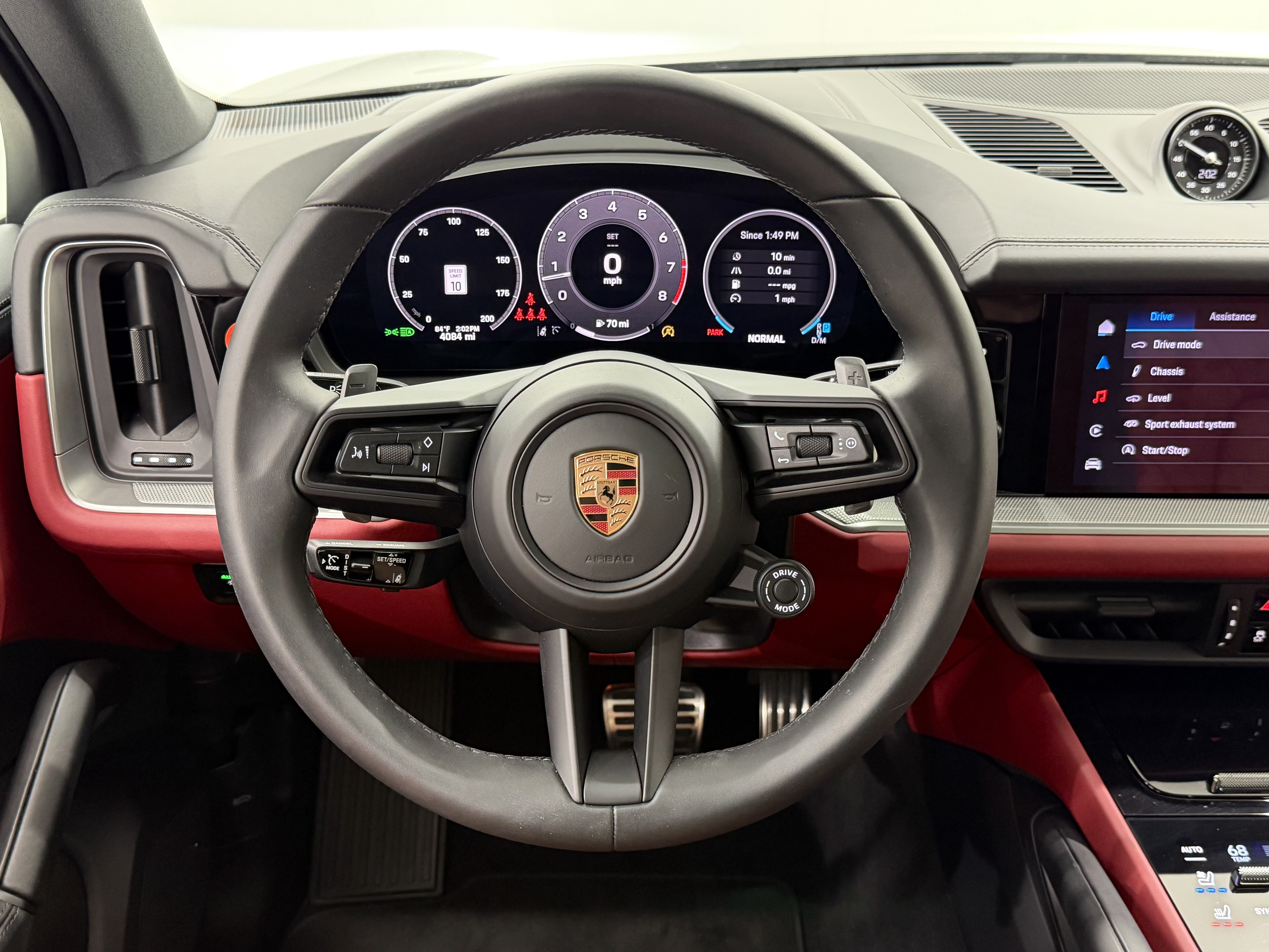 Used 2025 Porsche Cayenne S AWD/4WD image 45
