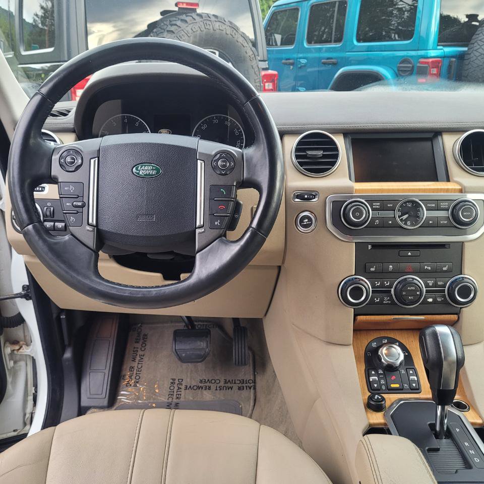 Used 2013 Land Rover LR4 HSE w/ HSE Pkg AWD/4WD image 16