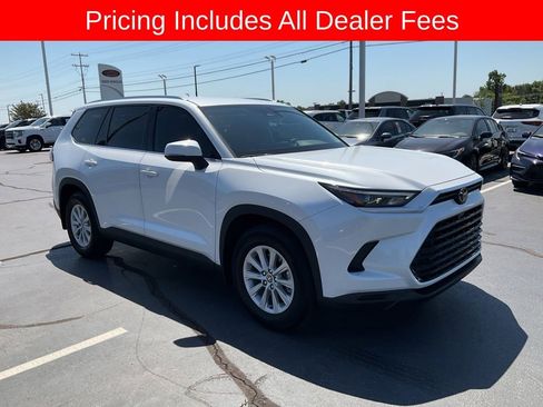 Used 2026 Toyota Grand Highlander AWD Hybrid image 23