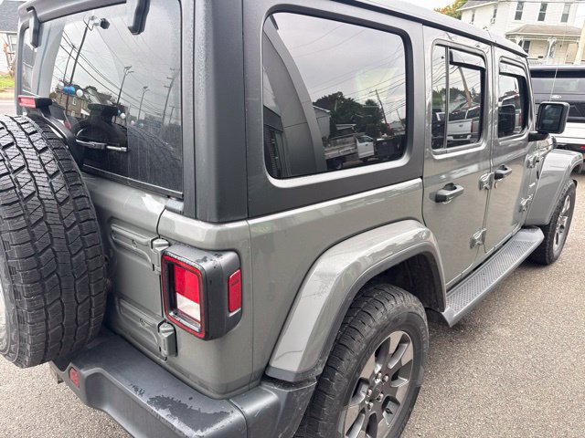 Used 2019 Jeep Wrangler Unlimited Sahara w/ Cold Weather Group AWD/4WD image 6