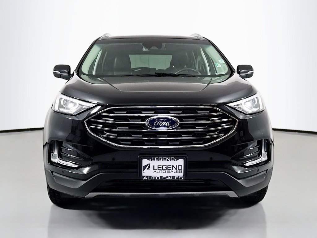 Used 2020 Ford Edge Titanium w/ Cargo Accessory Package FWD image 3