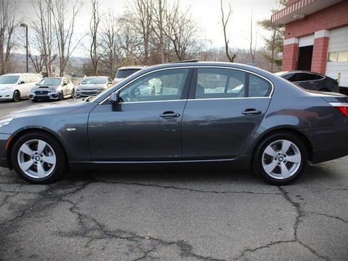 Used 2008 BMW 528xi Sedan image 2