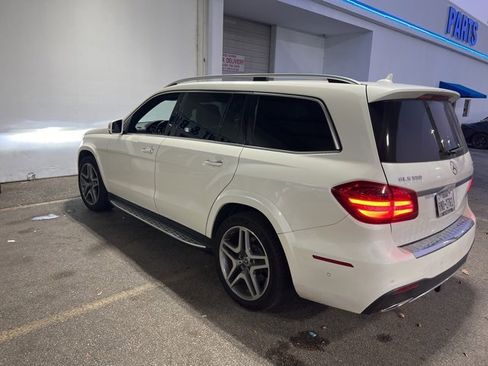 Used 2017 Mercedes-Benz GLS 550 4MATIC image 2